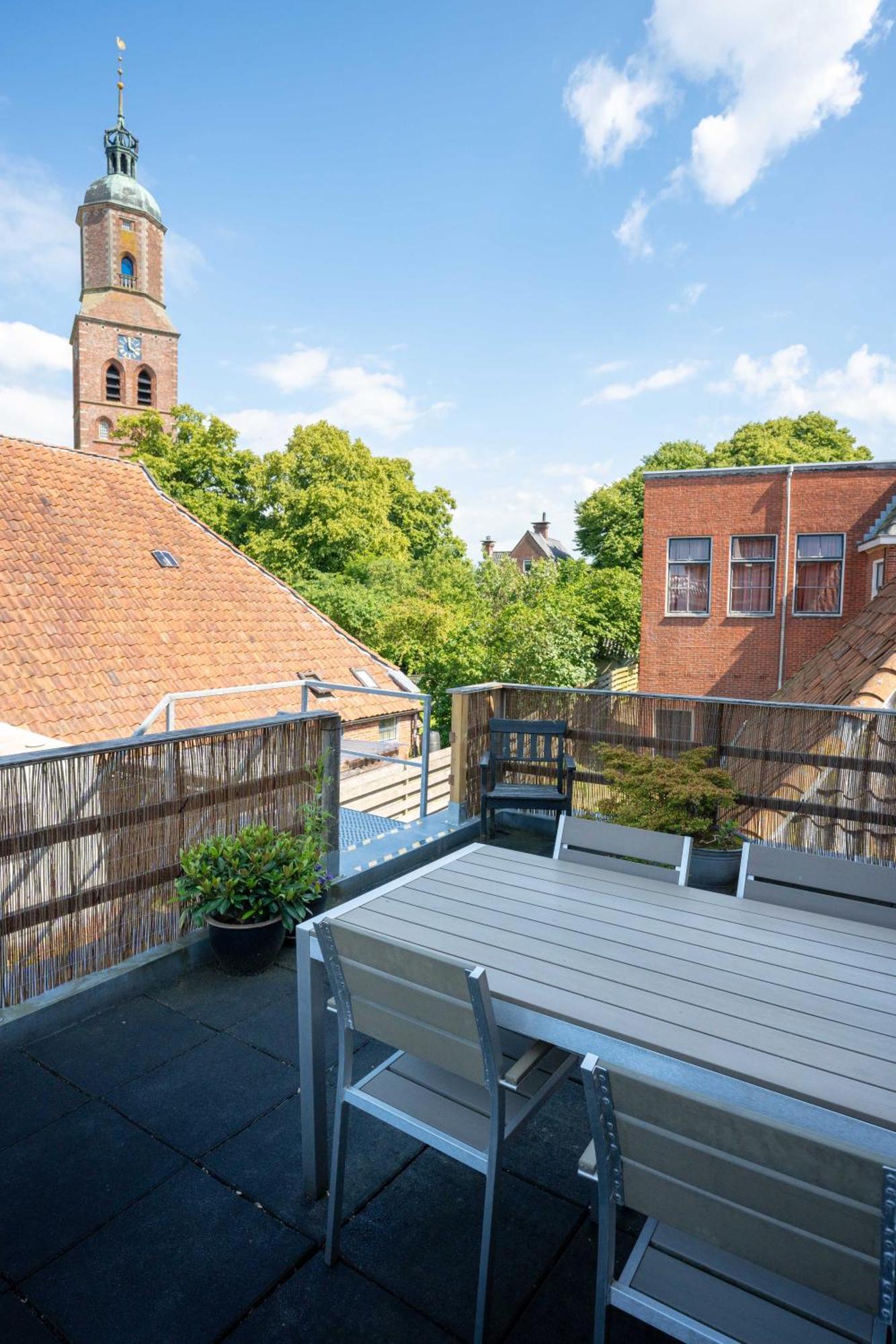 Sfeervol Verblijf In Oude Gemeentehuis Eenrum. Екстер'єр фото